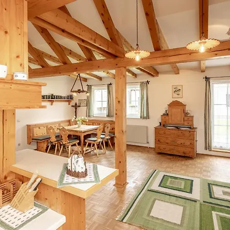 Centro 7 - Kristall Lungau 아파트 탐스베그