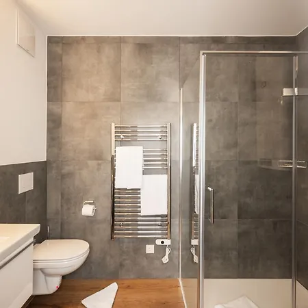 Centro 7 - Kristall Lungau *