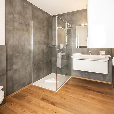 Centro 7 - Kristall Lungau *